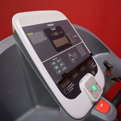 Precor 932i Treadmill (Reacondicionado)