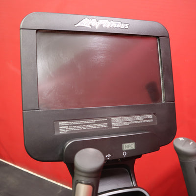 Life Fitness Discover 95X Elliptical Trainer w/ SE Display