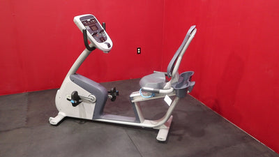Precor RBK 835 bicicleta recumbente w/consola P30 (reformado)