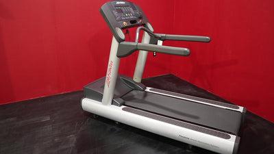 Life Fitness CLST Integrity Series Treadmill (Remanufactured)